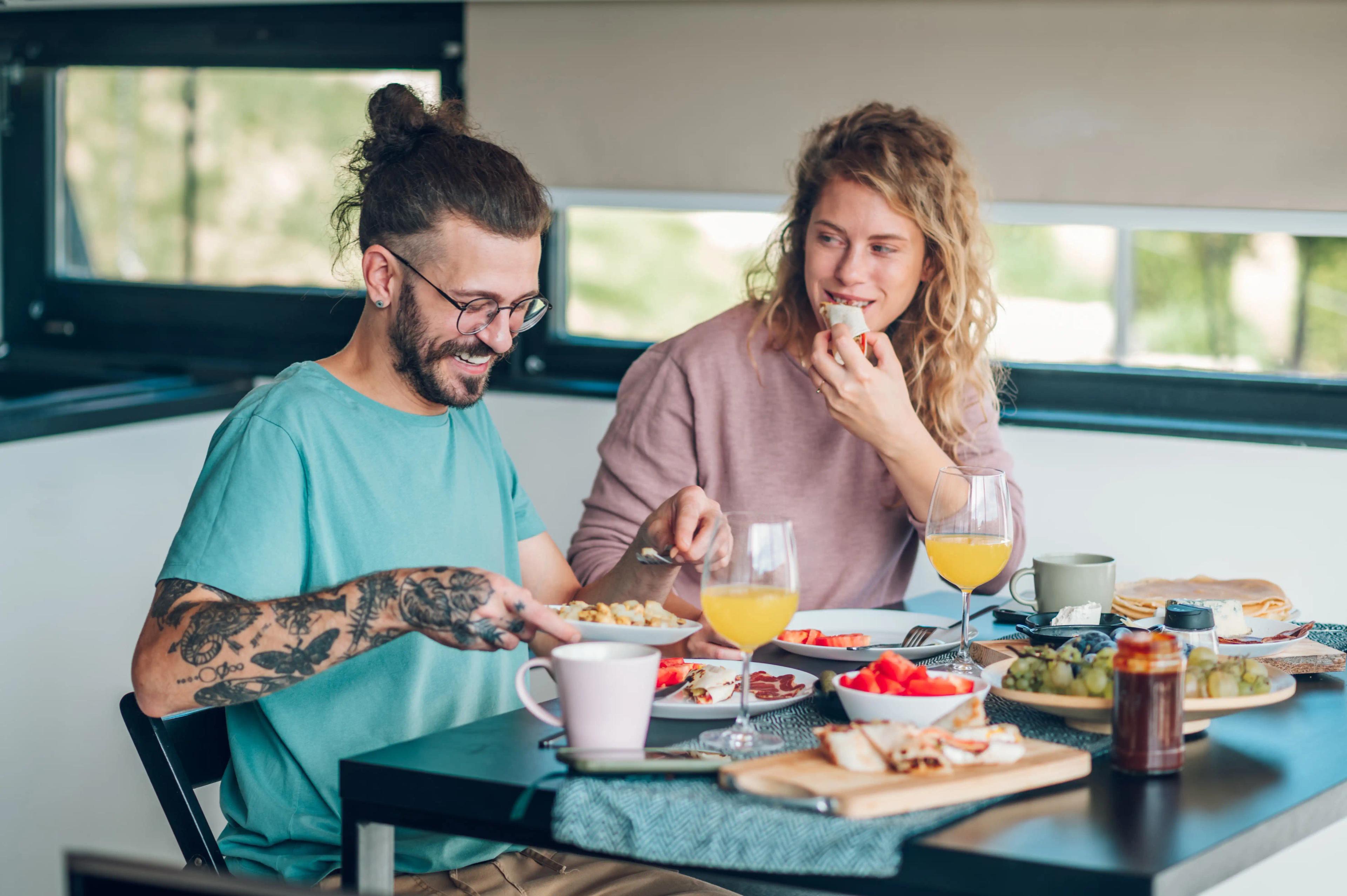 couple eating meal
